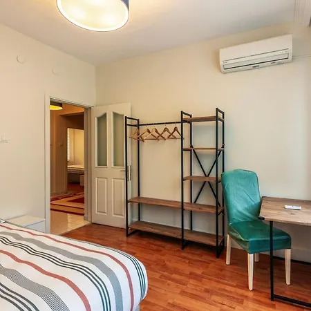 Apartment In The Center Of Taksim And Galataport Istanbul